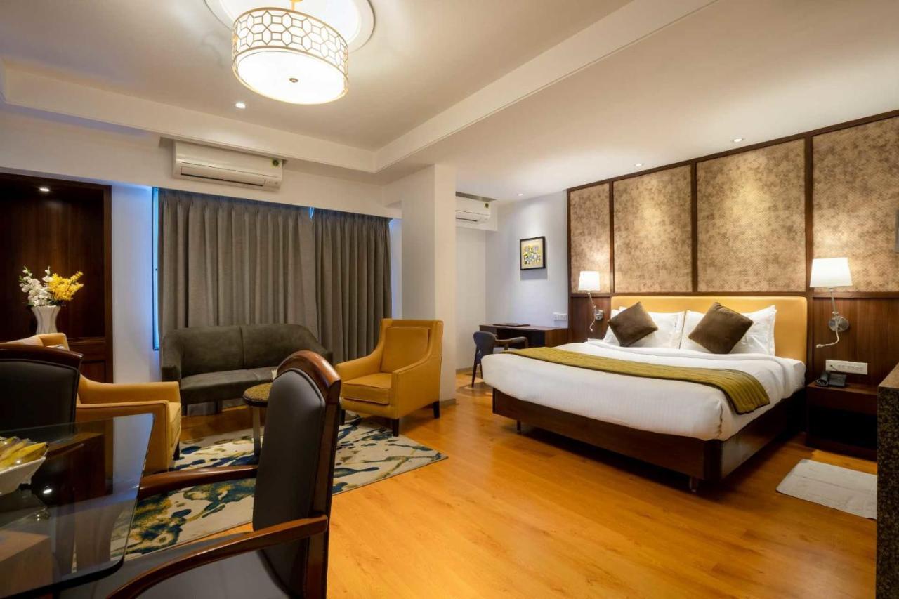 Hotel Western Court Boisar エクステリア 写真